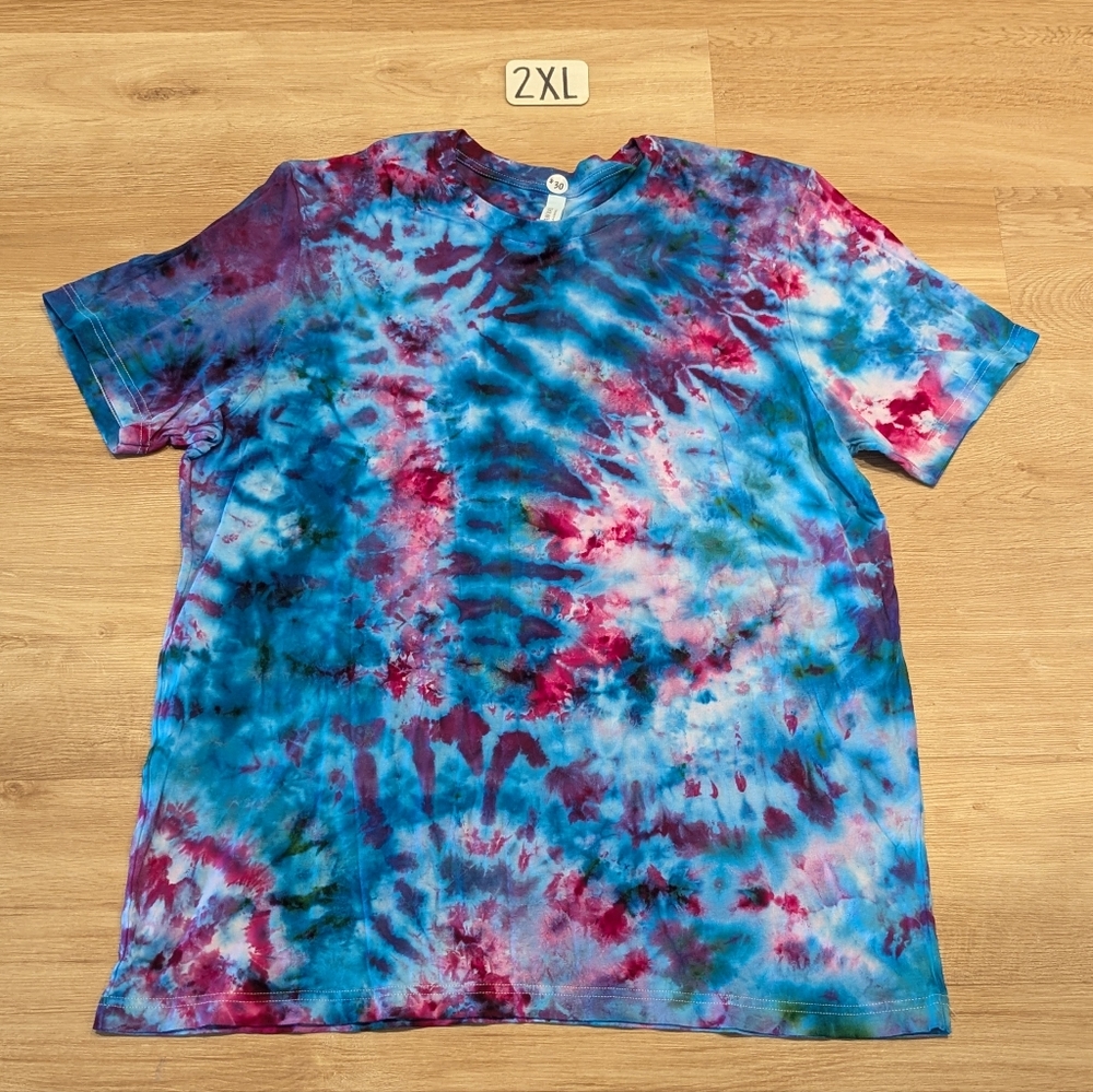 New Tiedye Unisex Short Sleeve Shirt